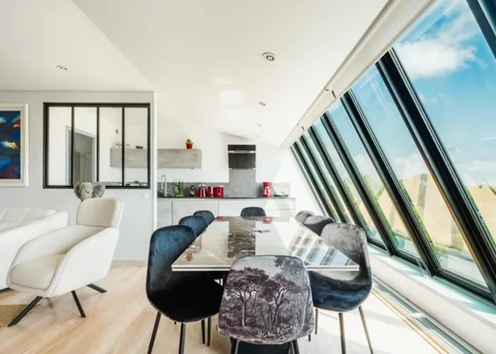 Bright With Panoramic Views Apartamento *